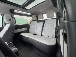 LAND ROVER Defender usata, con Servosterzo