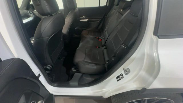MERCEDES-BENZ GLB 180 usata, con Chiusura centralizzata