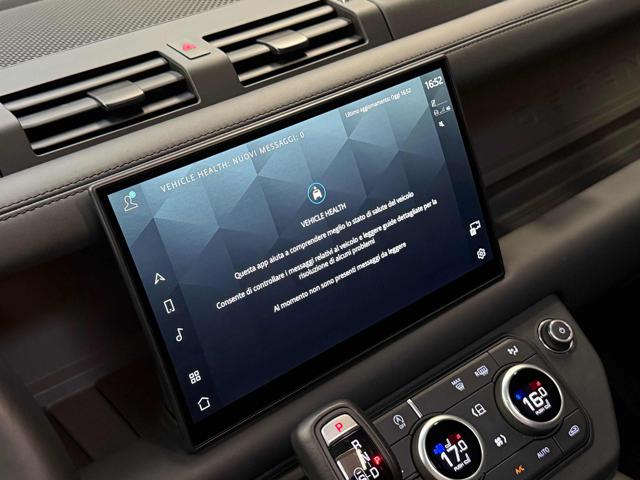 LAND ROVER Defender usata, con Park Distance Control