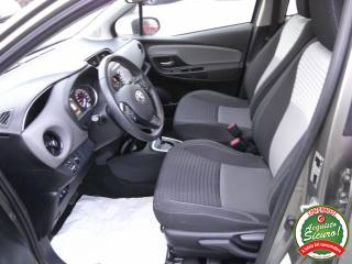 TOYOTA Yaris usata 9