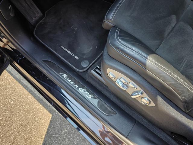 PORSCHE Macan usata, con Sedile posteriore sdoppiato