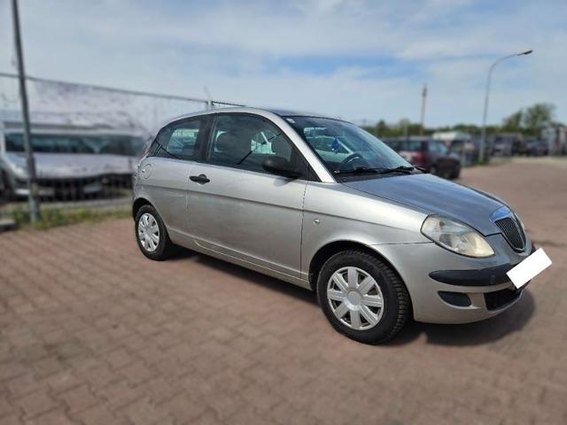 LANCIA Ypsilon usata, con ABS