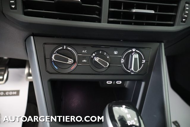 VOLKSWAGEN Taigo usata, con Servosterzo