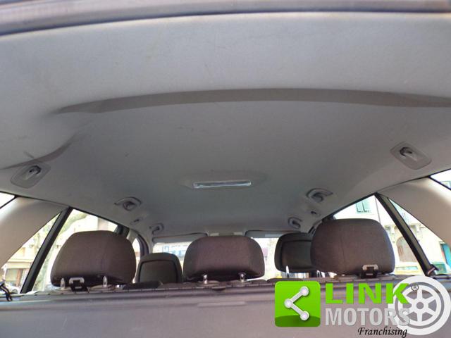 MERCEDES-BENZ C 200 usata, con Fari direzionali