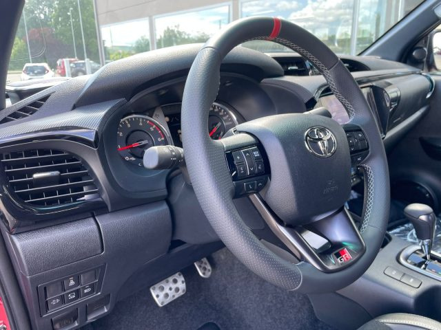 TOYOTA Hilux usata, con Sensori di parcheggio posteriori