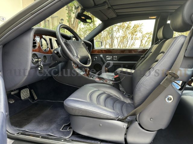 BENTLEY Continental usata, con Autoradio