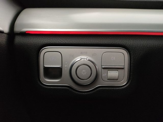 MERCEDES-BENZ GLE 300 usata, con Sedile posteriore sdoppiato