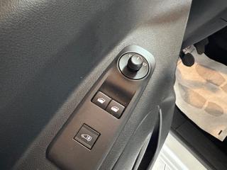 OPEL Combo usata, con Controllo vocale