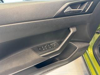 VOLKSWAGEN Taigo usata, con Climatizzatore