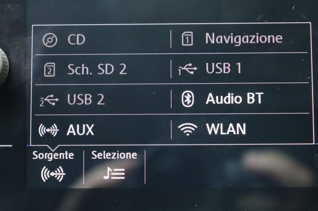 VOLKSWAGEN Tiguan usata, con Frenata d