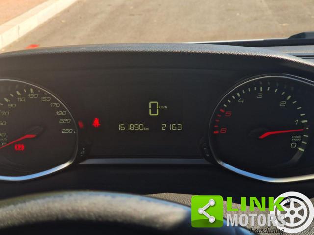 PEUGEOT 308 usata, con Sedile posteriore sdoppiato