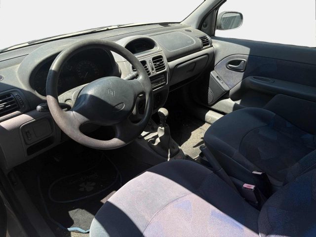 RENAULT Clio usata, con Climatizzatore