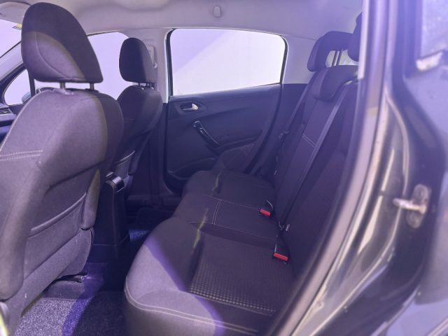 PEUGEOT 208 usata 10