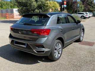 VOLKSWAGEN T-Roc usata, con Autoradio