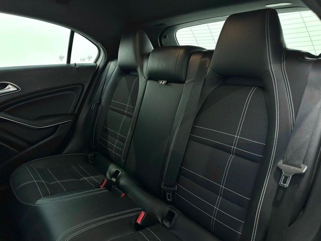 MERCEDES-BENZ A 180 usata, con Fari Xenon