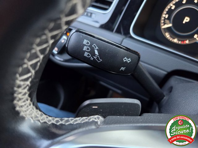 VOLKSWAGEN Golf usata, con Sistema di navigazione