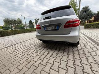MERCEDES-BENZ B 180 usata, con Airbag laterali