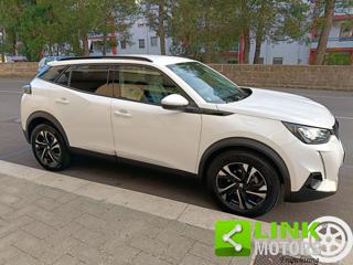 PEUGEOT 2008 usata, con Fari full-led