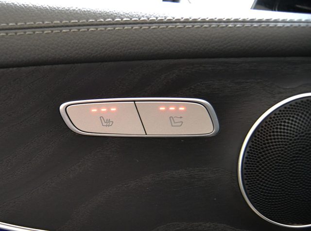 MERCEDES-BENZ E 220 usata, con Alzacristalli elettrici