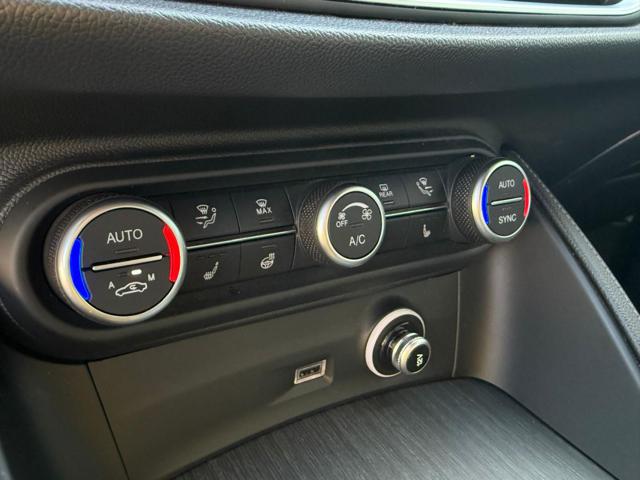 ALFA ROMEO Stelvio usata, con Sedile posteriore sdoppiato