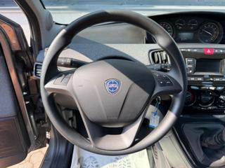 LANCIA Ypsilon usata, con Servosterzo