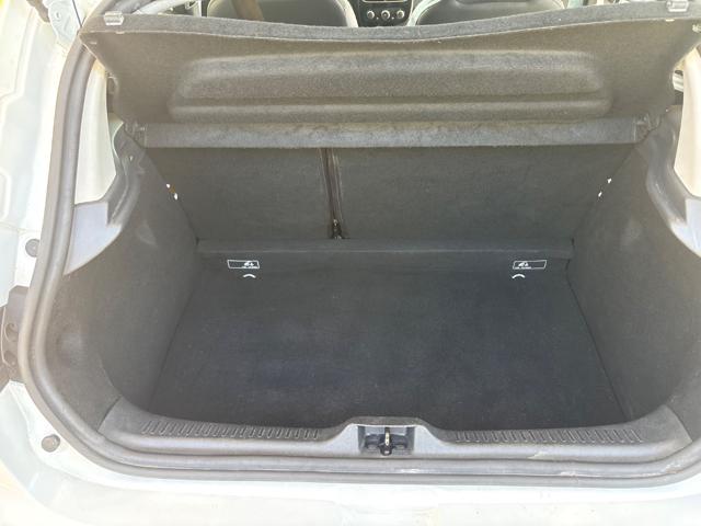RENAULT Clio usata, con Kit antipanne