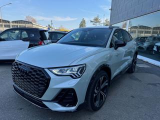 AUDI Q3 SPB 40 TDI S tronic Id. Black S-Line Quattro KM.0