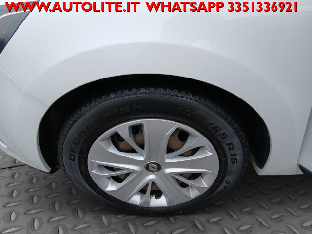RENAULT Clio usata, con Volante multifunzione