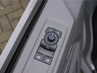 VOLKSWAGEN Transporter usata, con Autoradio