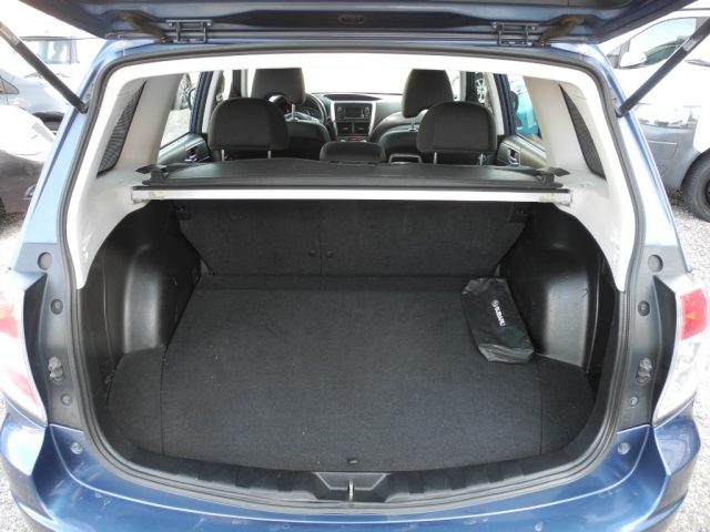SUBARU Forester usata, con ESP