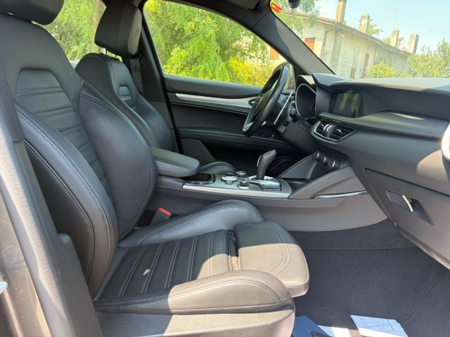 ALFA ROMEO Stelvio usata, con Cerchi in lega
