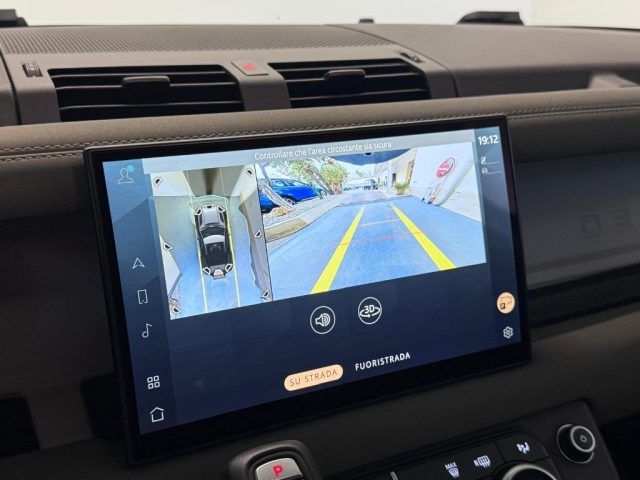 LAND ROVER Defender usata, con Climatizzatore