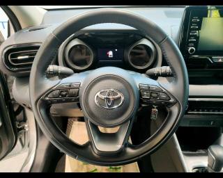 TOYOTA Yaris usata, con Touch screen