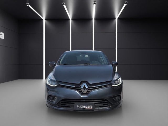RENAULT Clio usata, con Climatizzatore