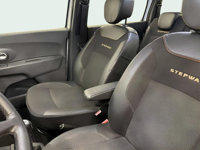 DACIA Lodgy usata, con Telecamera per parcheggio assistito