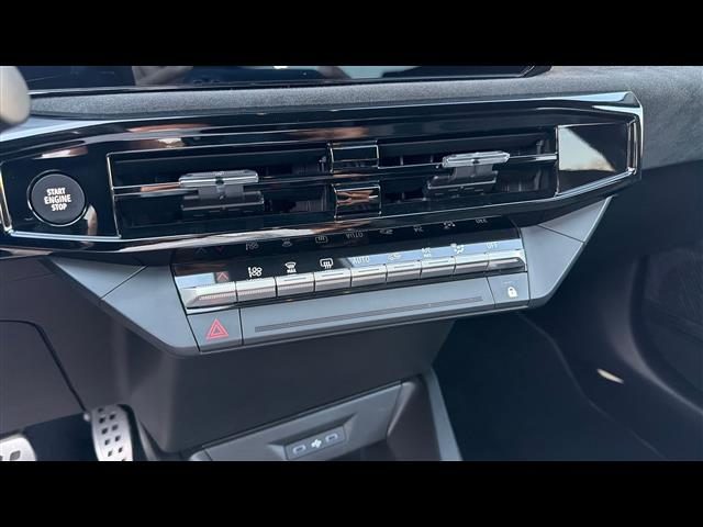 RENAULT Clio usata, con Touch screen