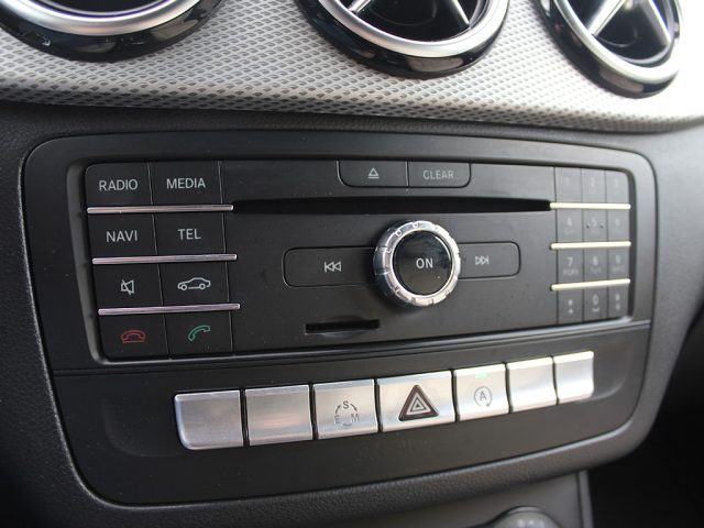 MERCEDES-BENZ B 180 usata, con Hill holder