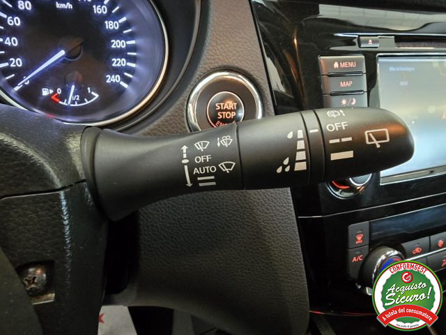 NISSAN Qashqai usata, con Controllo elettronico della corsia