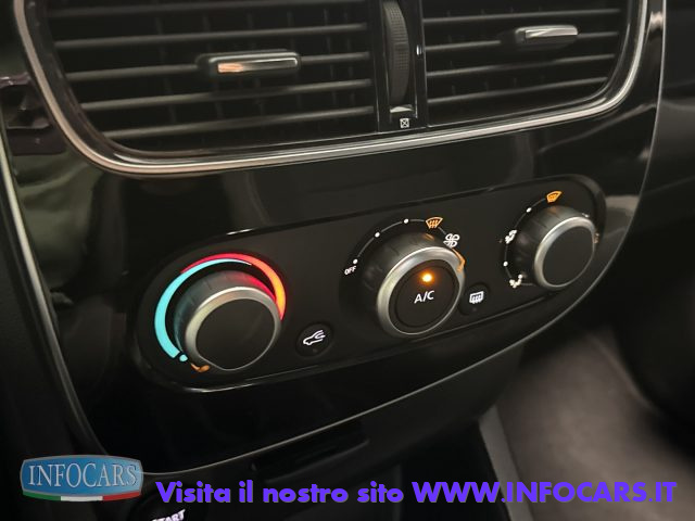 RENAULT Clio usata, con USB