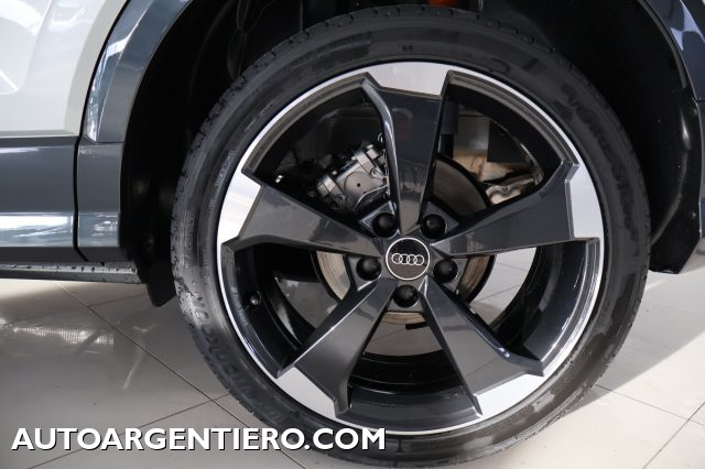 AUDI Q2 usata, con Sensori di parcheggio anteriori