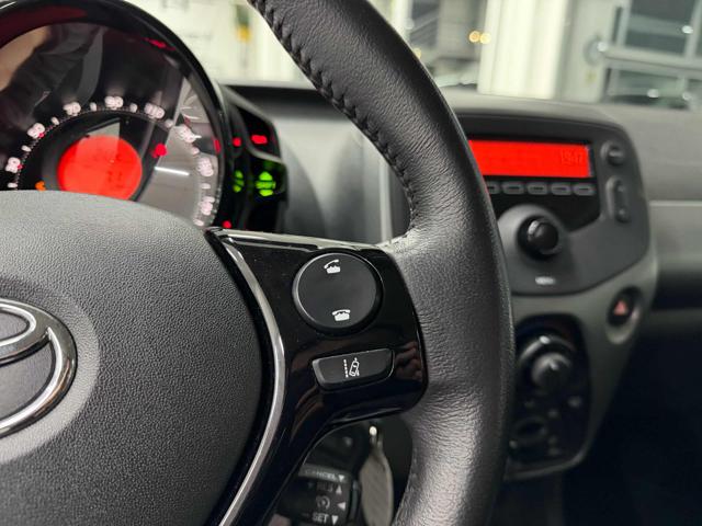 TOYOTA Aygo usata 16