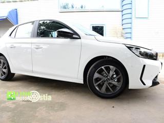 OPEL Corsa usata, con Park Distance Control