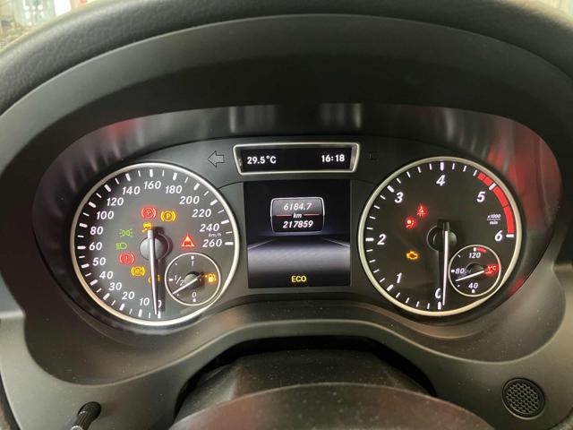MERCEDES-BENZ A 180 usata, con Chiusura centralizzata