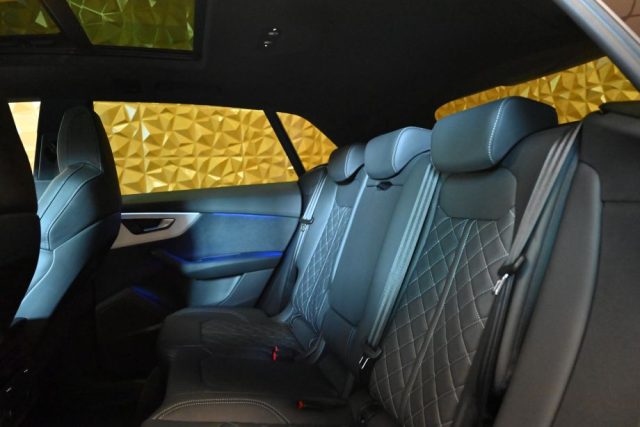 AUDI Q8 usata 30