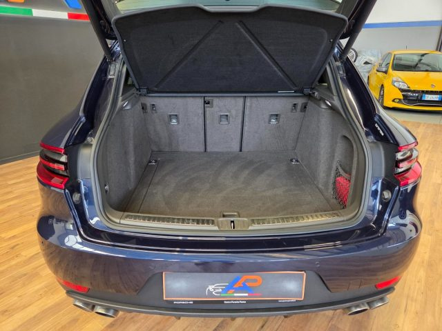 PORSCHE Macan usata, con Autoradio