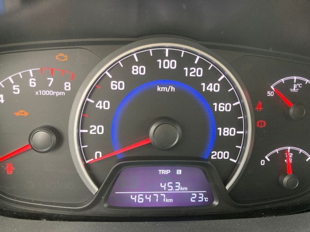 HYUNDAI i10 usata 10
