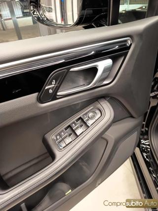 PORSCHE Macan usata, con Fendinebbia