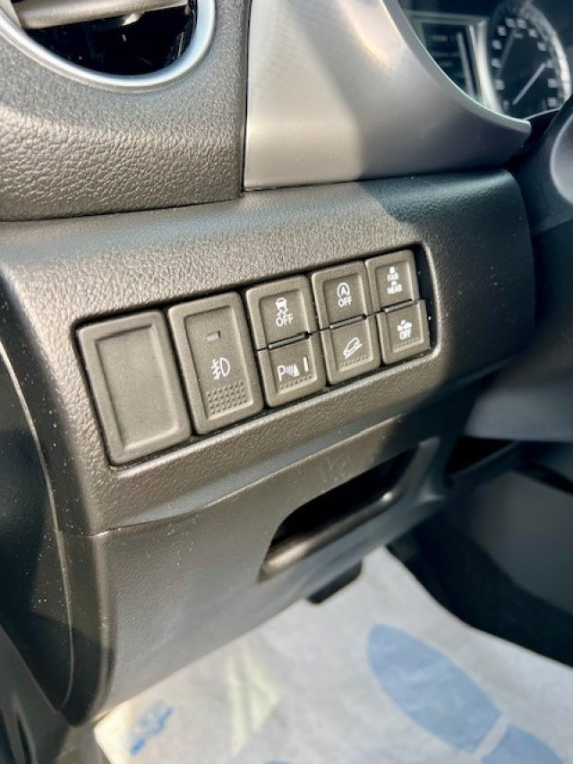 SUZUKI Vitara usata, con Fari LED