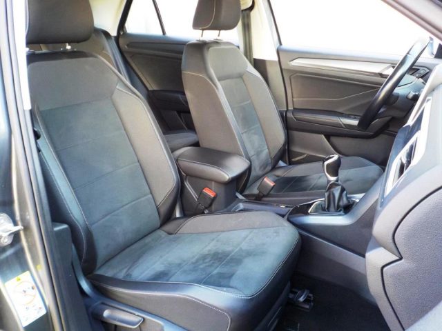 VOLKSWAGEN T-Roc usata, con Volante in pelle