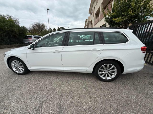 VOLKSWAGEN Passat Variant usata, con ABS